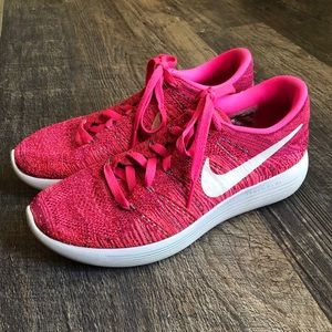 Nike LunarEpic Low Flyknit Shoes